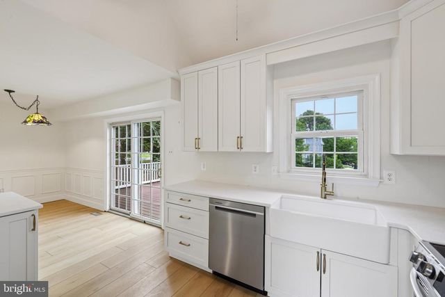 6650 LAKE FRONT CT, New Market, MD 21774