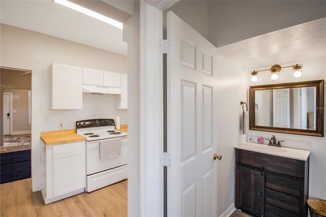 702 NW 2ND AVENUE, Gainesville, FL 32601