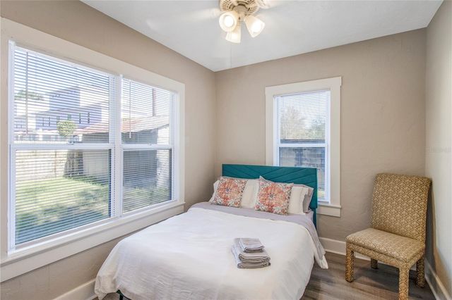 702 NW 2ND AVENUE, Gainesville, FL 32601