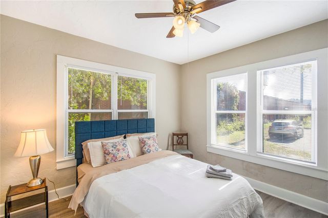 702 NW 2ND AVENUE, Gainesville, FL 32601
