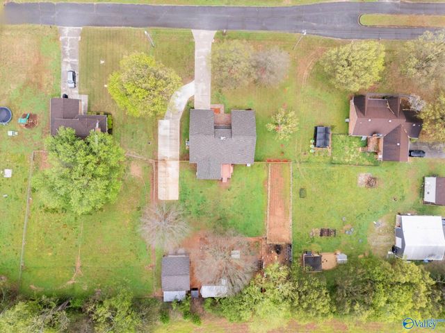 102 Whitewater Bend, Hazel Green, AL 35750