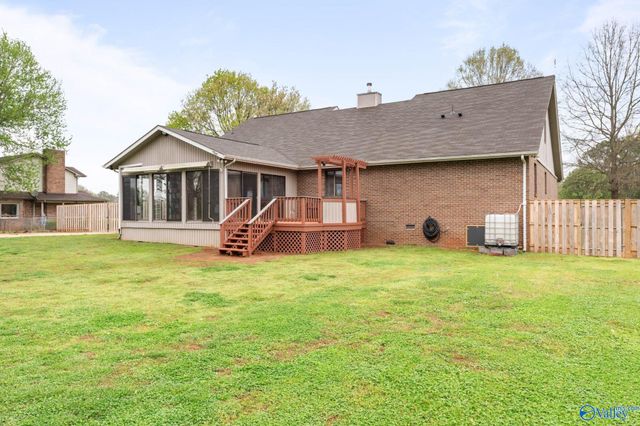 102 Whitewater Bend, Hazel Green, AL 35750