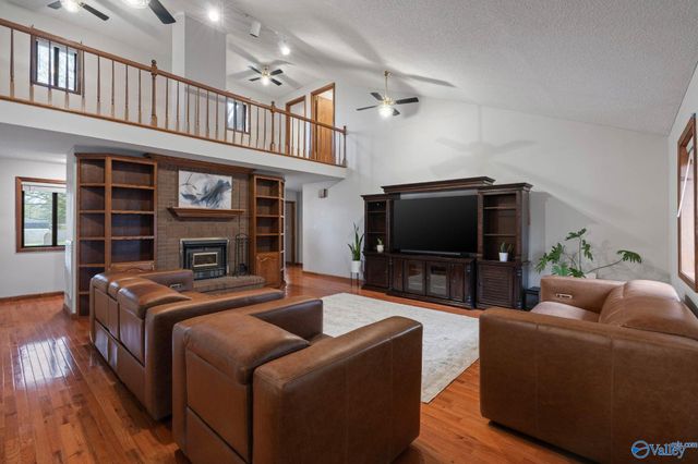 102 Whitewater Bend, Hazel Green, AL 35750