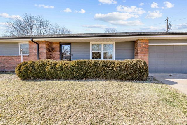 2662 Daley St., Salina, KS 67401