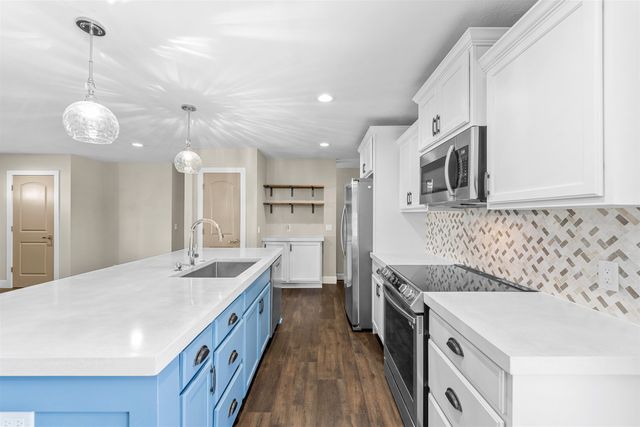 2662 Daley St., Salina, KS 67401