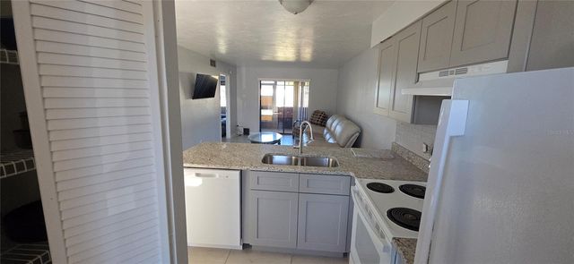 22523 WESTCHESTER BOULEVARD 103F, Punta Gorda, FL 33980