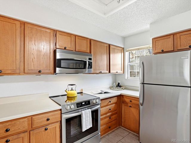 1818 S Quebec Way 4-2, Denver, CO 80231