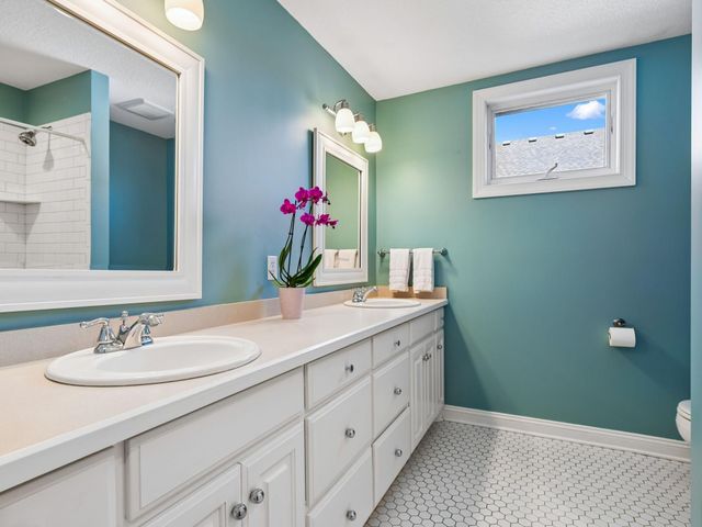 5608 Saint Andrews Avenue, Edina, MN 55424