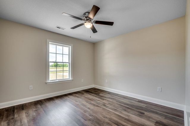 2532 Harvey Rd., Loris, SC 29569