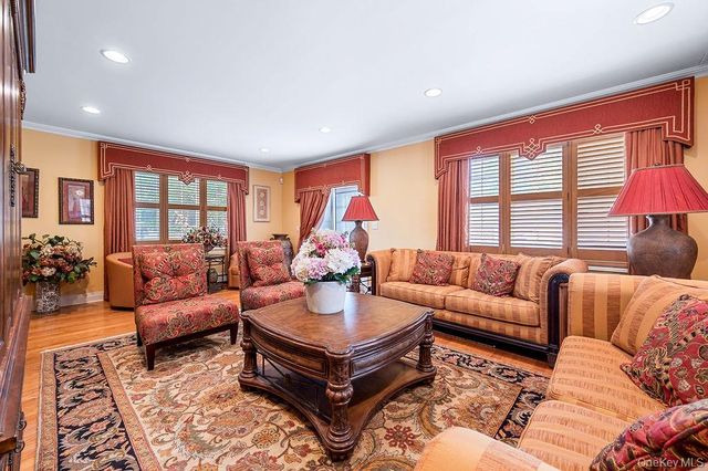 4 Point Crescent, Whitestone, NY 11357