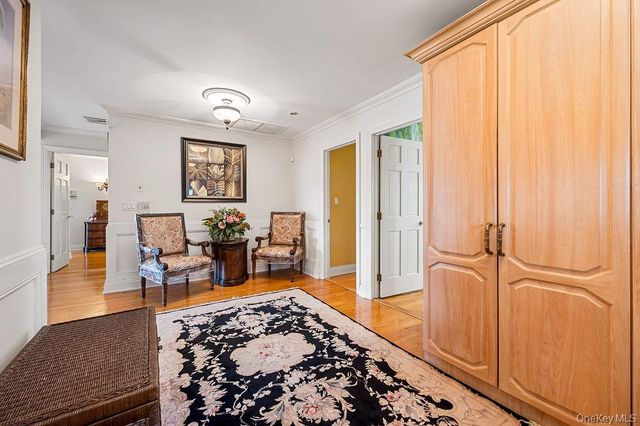 4 Point Crescent, Whitestone, NY 11357