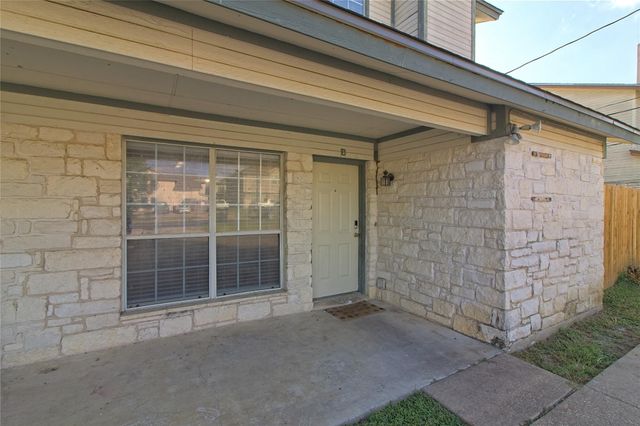 2211 Creekside LN B, Georgetown, TX 78626