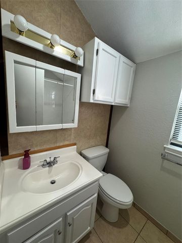 420 S Las Vegas Trail, White Settlement, TX 76108