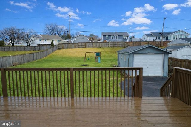 103 TUSCANY RD, Aston, PA 19014