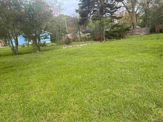 5711 Beechwood Dr, Baton Rouge, LA 70805