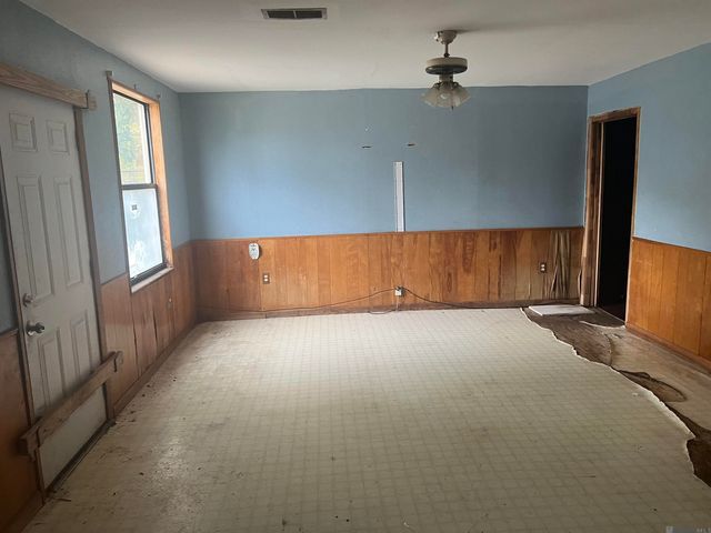 5711 Beechwood Dr, Baton Rouge, LA 70805