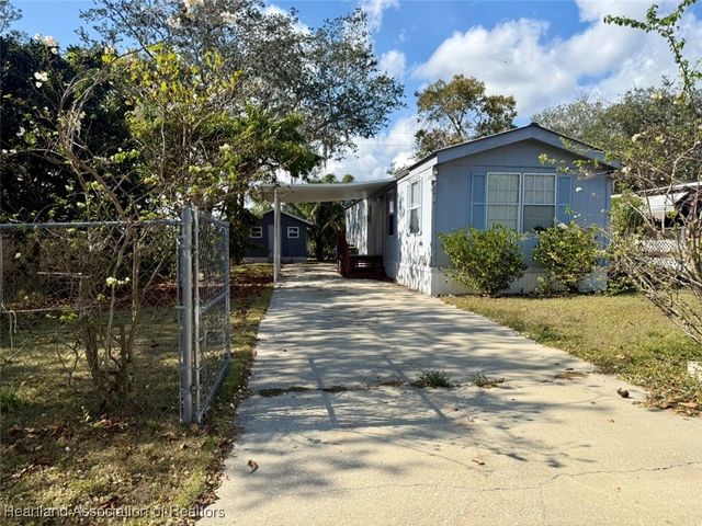 6619 Old Orchard Avenue, Sebring, FL 33876