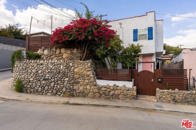 401 Del Norte Street, Los Angeles, CA 90065