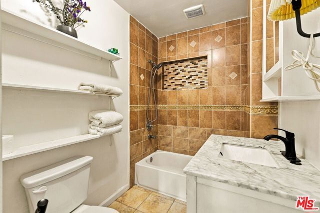 401 Del Norte Street, Los Angeles, CA 90065