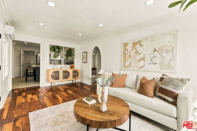 401 Del Norte Street, Los Angeles, CA 90065