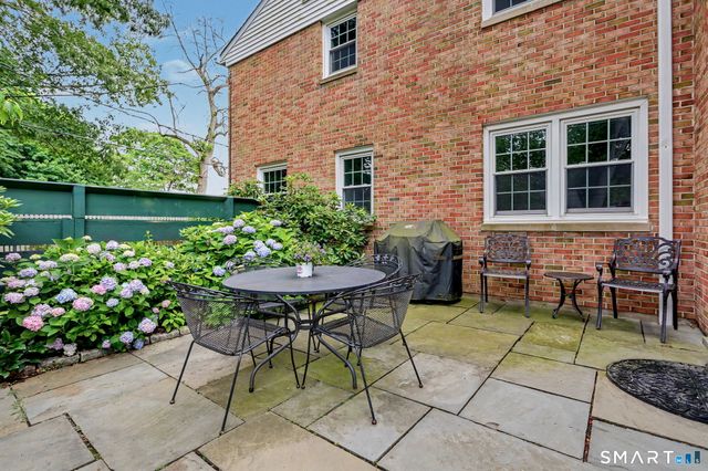 113 Heritage Hill Road 113, New Canaan, CT 06840