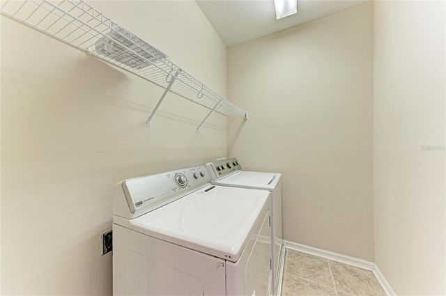 8160 VILLA GRANDE CT, Sarasota, FL 34243