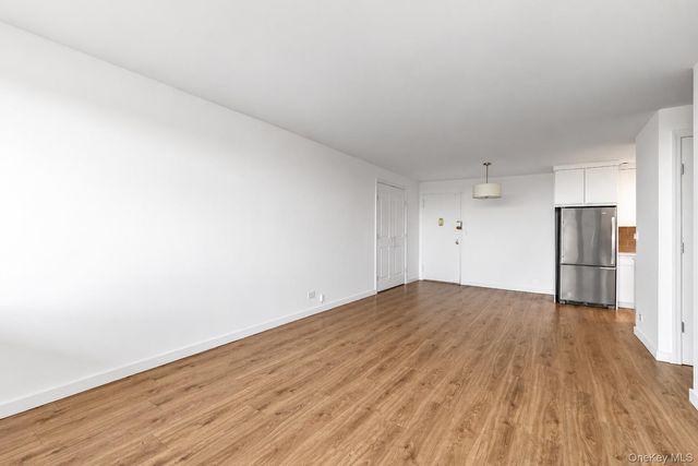 2 Bay Club Drive 20-O, Bayside, NY 11360