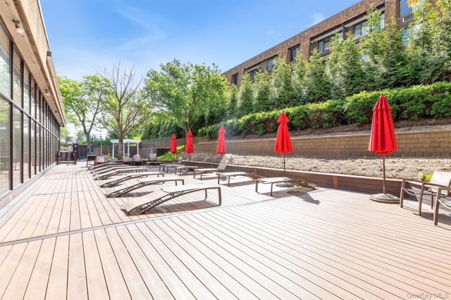 2 Bay Club Drive 20-O, Bayside, NY 11360