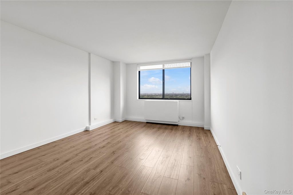 2 Bay Club Drive 20-O, Bayside, NY 11360 — photo 5