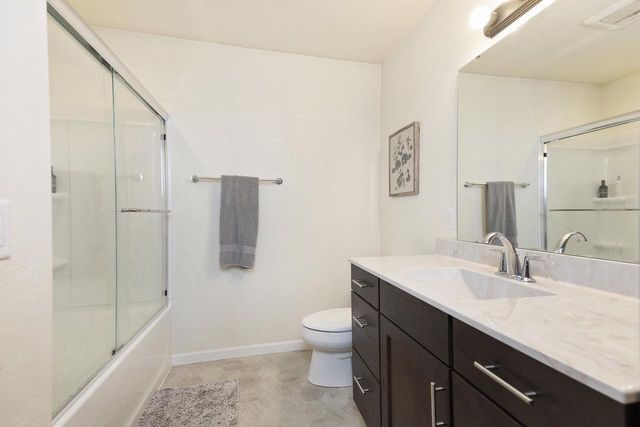 306 E Highland Avenue, Fort Atkinson, WI 53538