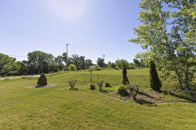 306 E Highland Avenue, Fort Atkinson, WI 53538