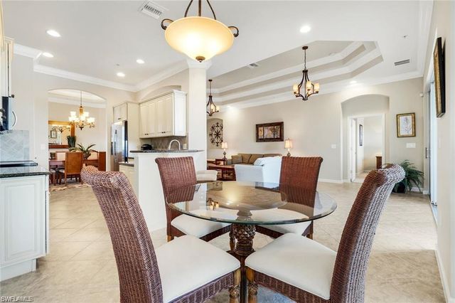 9513 Ironstone TER 202, Naples, FL 34120
