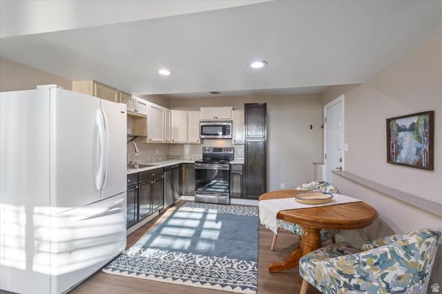 935 S 1500 E, Pleasant Grove, UT 84062