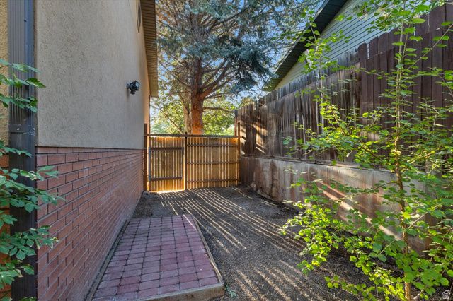 935 S 1500 E, Pleasant Grove, UT 84062