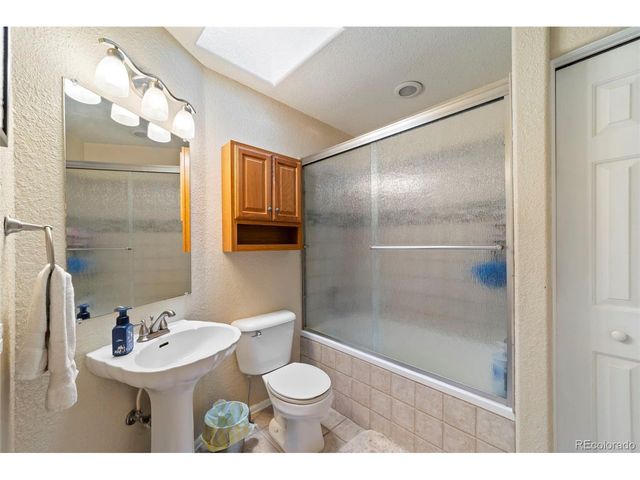 190 S Circle Dr, Pueblo, CO 81007