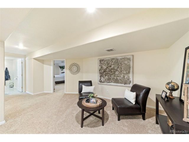 190 S Circle Dr, Pueblo, CO 81007