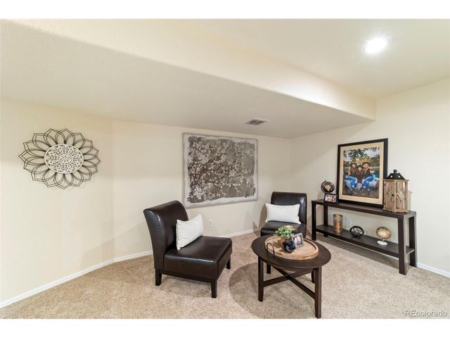 190 S Circle Dr, Pueblo, CO 81007