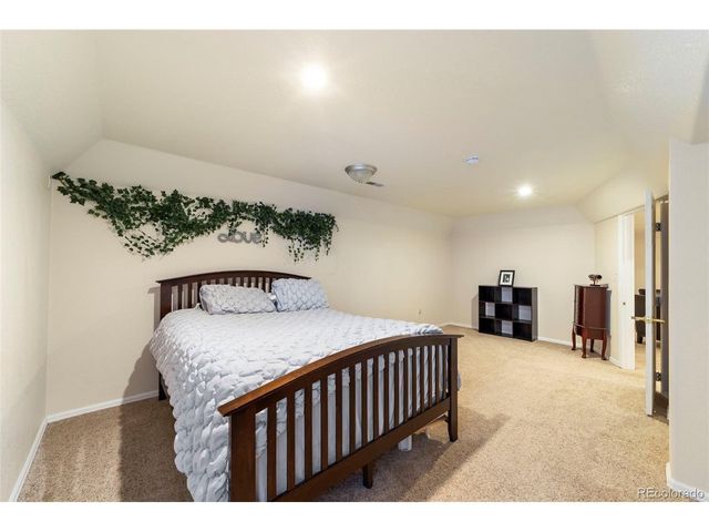 190 S Circle Dr, Pueblo, CO 81007