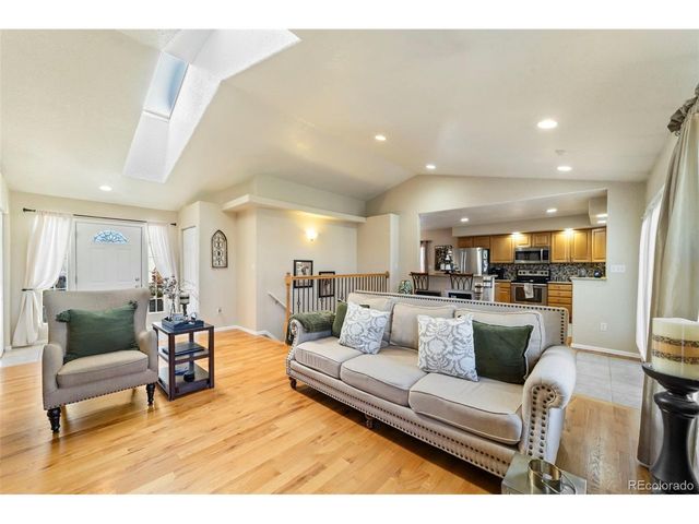 190 S Circle Dr, Pueblo, CO 81007