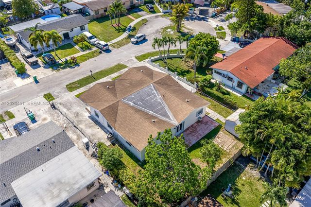 30323 SW 152nd Pl, Homestead, FL 33033