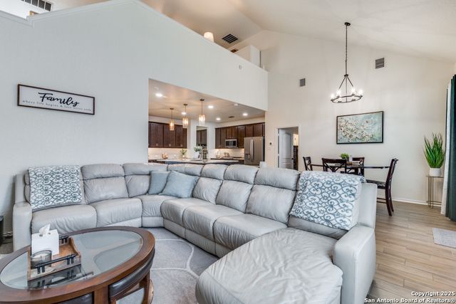 1510 eagle, San Antonio, TX 78260