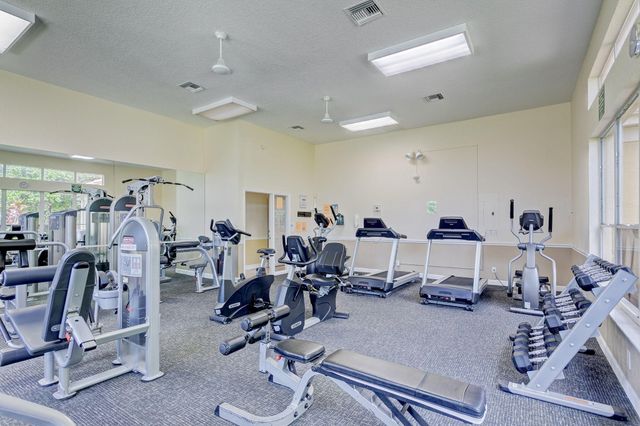 5137 Elpine Way, Riviera Beach, FL 33418