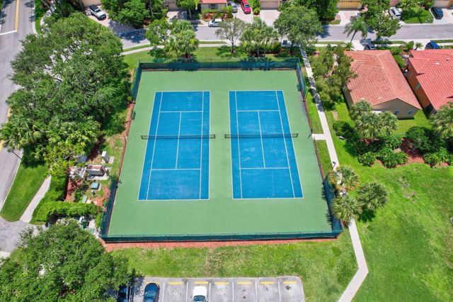 5137 Elpine Way, Riviera Beach, FL 33418
