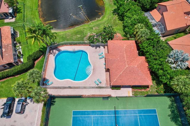 5137 Elpine Way, Riviera Beach, FL 33418