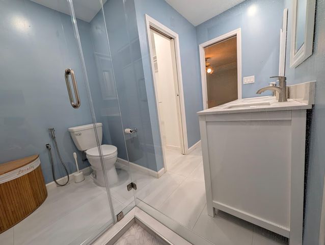 11807 Highgrove Drive, Houston, TX 77077