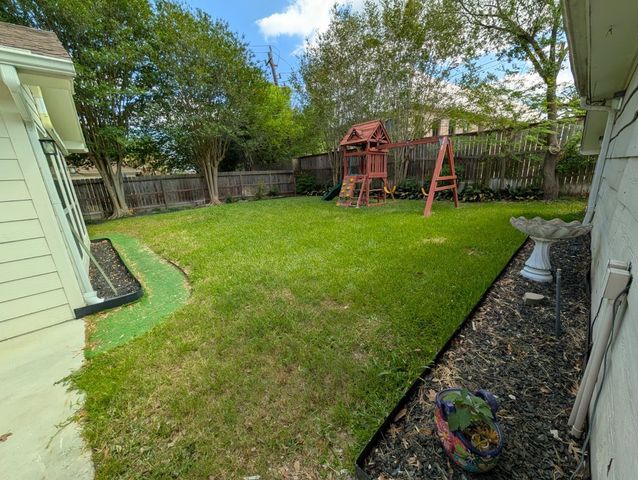 11807 Highgrove Drive, Houston, TX 77077