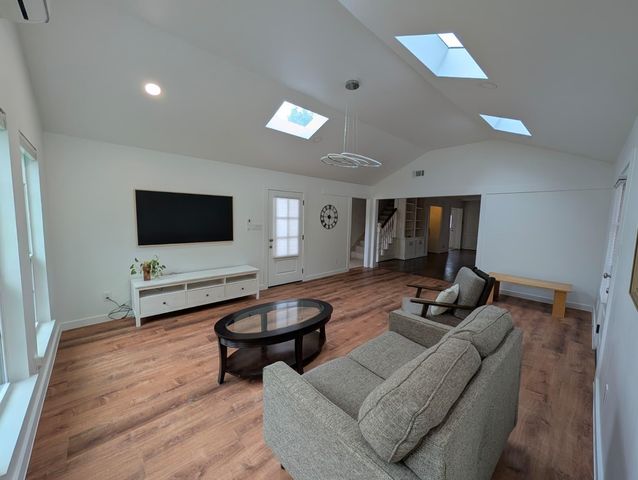 11807 Highgrove Drive, Houston, TX 77077