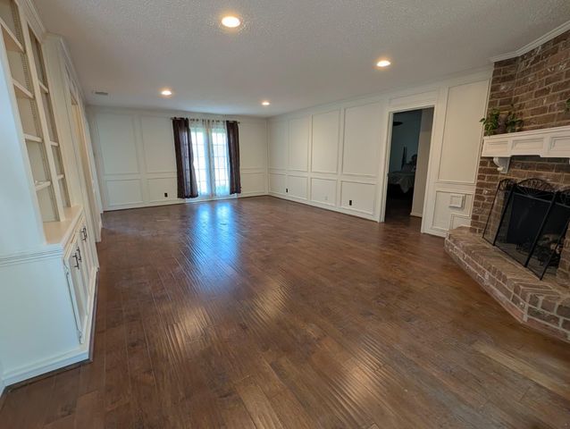 11807 Highgrove Drive, Houston, TX 77077