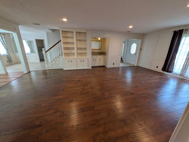 11807 Highgrove Drive, Houston, TX 77077