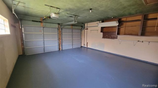 45502 Klingkammer Street, Utica, MI 48317